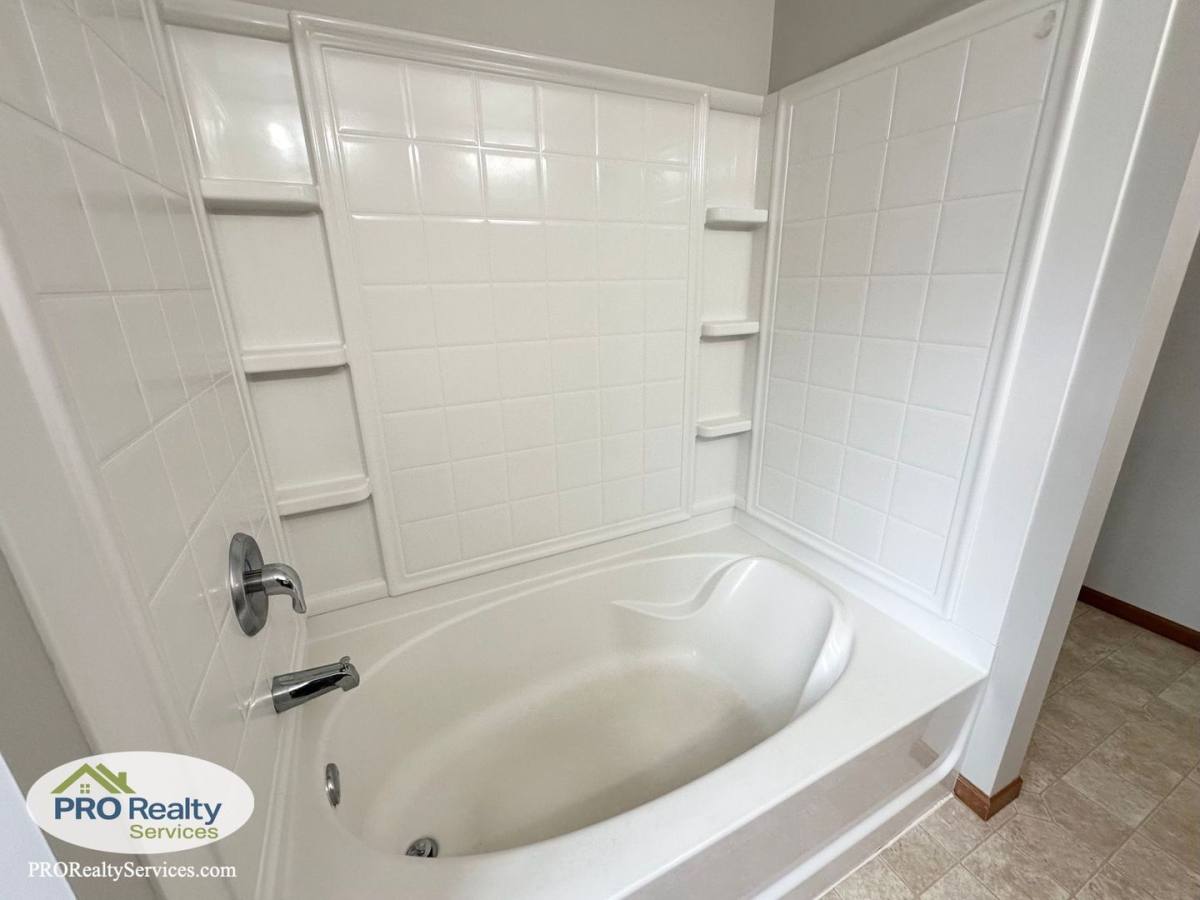 Townhouse for rent at 17127 Polk St NW, Elk River, MN 55330