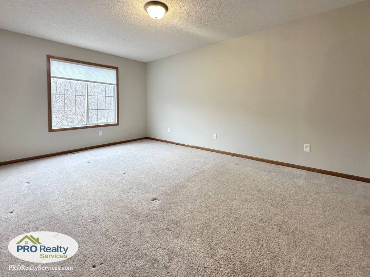 Townhouse for rent at 17127 Polk St NW, Elk River, MN 55330