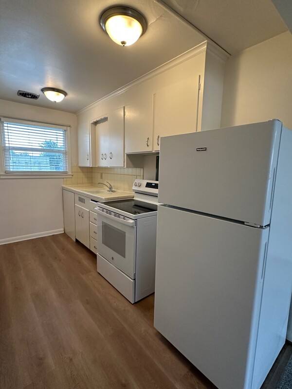 Apartment for rent at 4717 44th Ave SW #8, Seattle, WA 98116