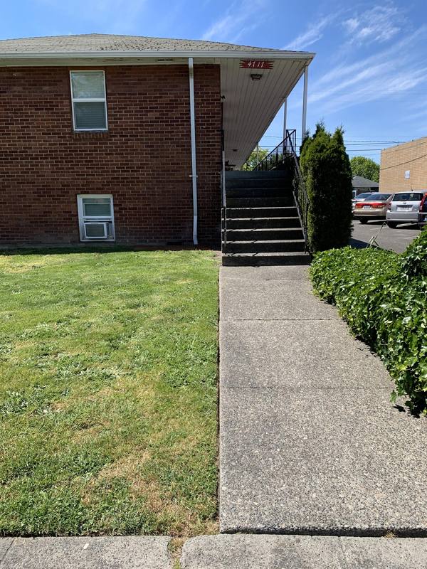 Apartment for rent at 4717 44th Ave SW #8, Seattle, WA 98116