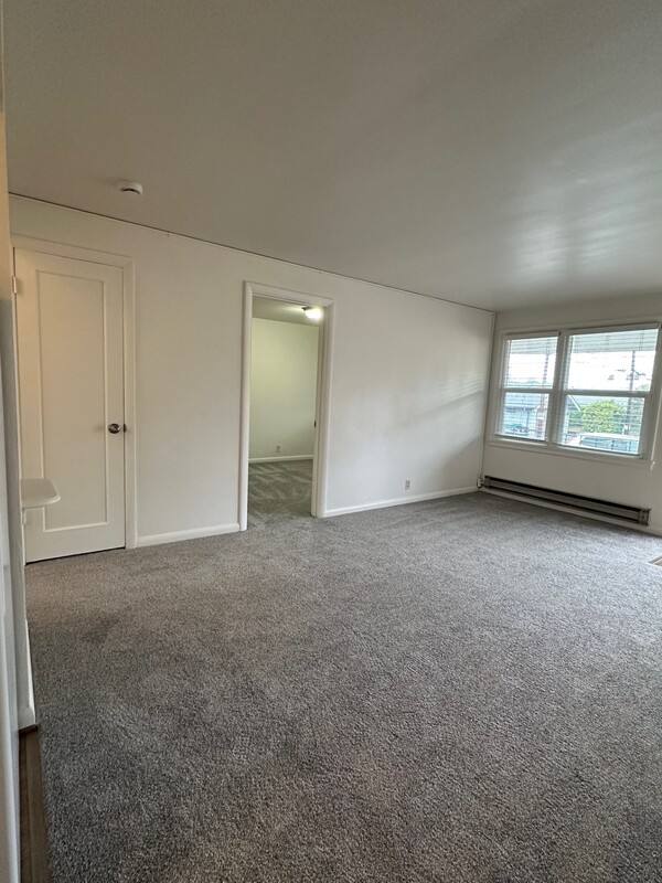 Apartment for rent at 4717 44th Ave SW #8, Seattle, WA 98116