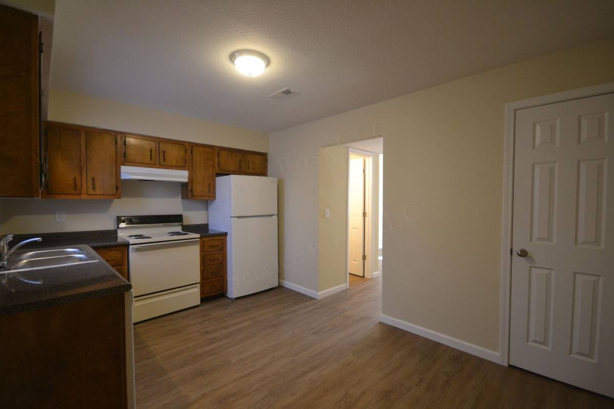 Apartment for rent at 1909 Westmoor Dr, Poplar Bluff, MO 63901