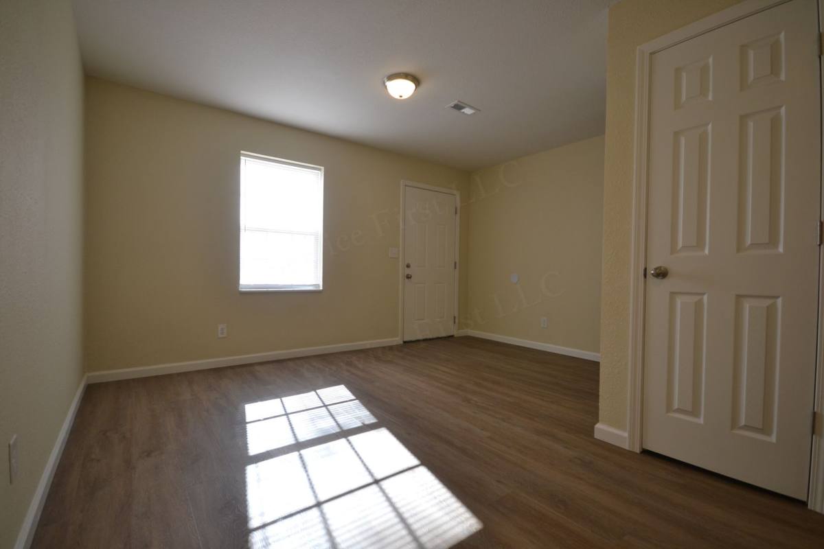 Apartment for rent at 1909 Westmoor Dr, Poplar Bluff, MO 63901