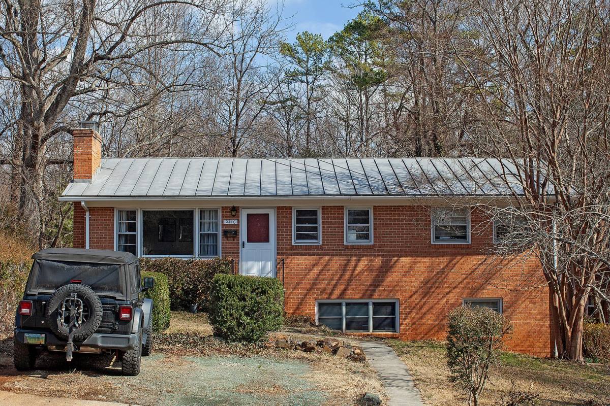 2416 Sunset Rd, Charlottesville, VA 22903