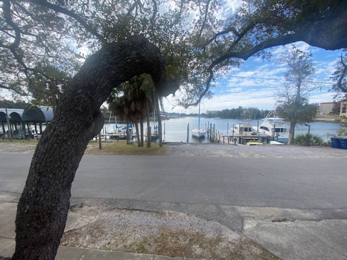 House for rent at 388 Massalina Dr, Panama City, FL 32401
