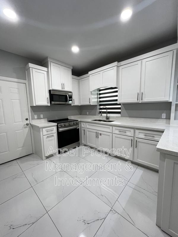 Apartment for rent at 1122 Country Club Dr #4, Alamo, TX 78516