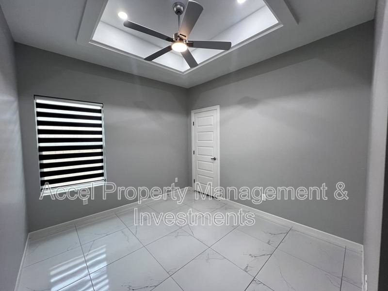 Apartment for rent at 1122 Country Club Dr #4, Alamo, TX 78516