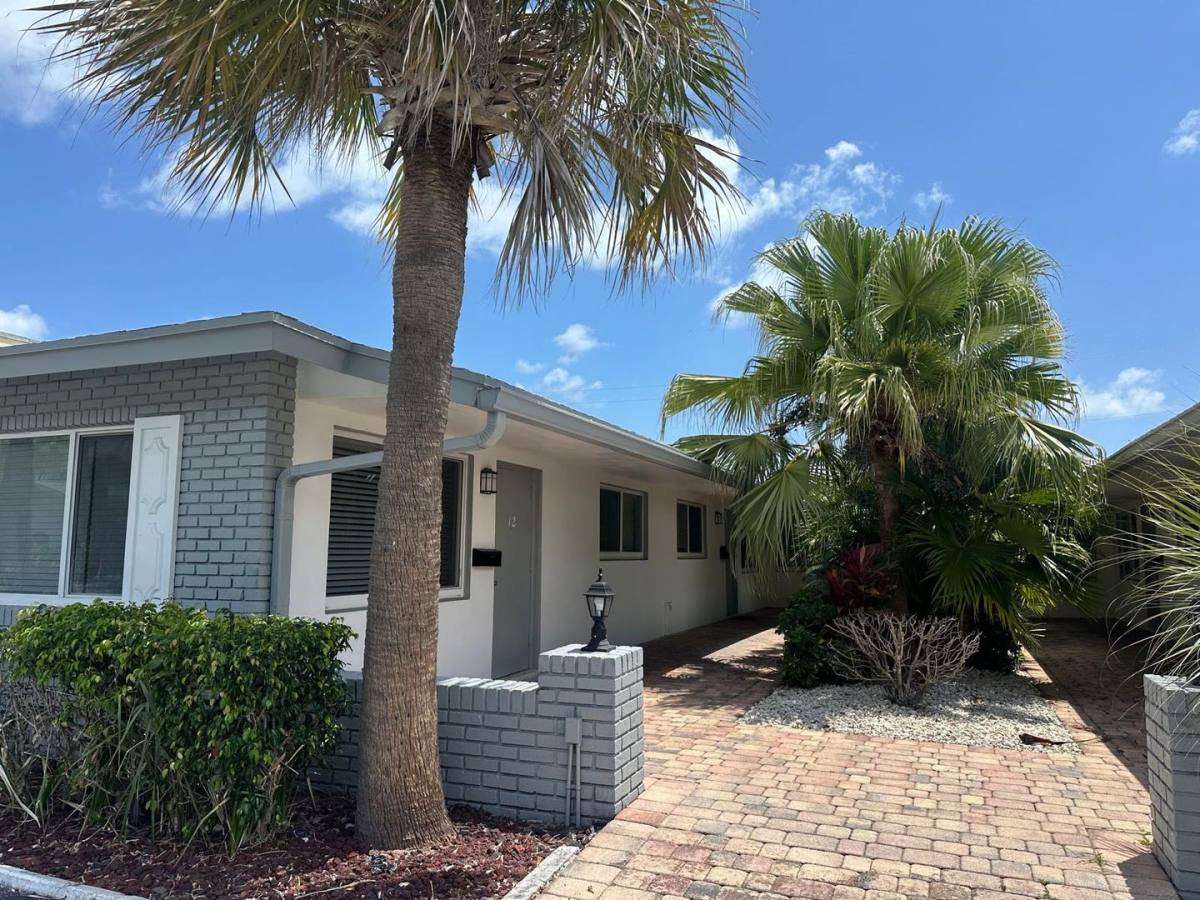 Apartment for rent at 3700-3720 NE 22nd Ave, Pompano Beach, FL 33064
