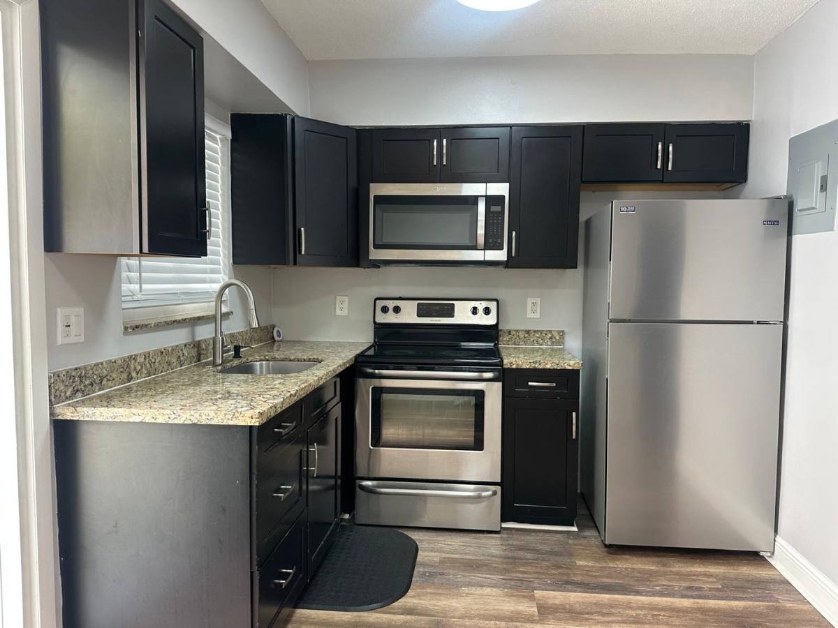 Apartment for rent at 3700-3720 NE 22nd Ave, Pompano Beach, FL 33064