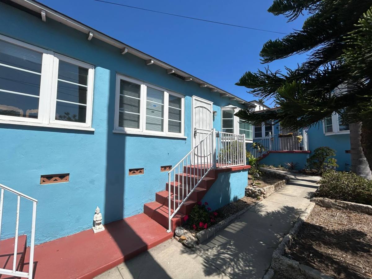 Apartment for rent at 2151 Brant St, San Diego, CA 92101