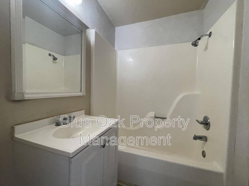 House for rent at 524 W 1st Ave #A, Chico, CA 95926