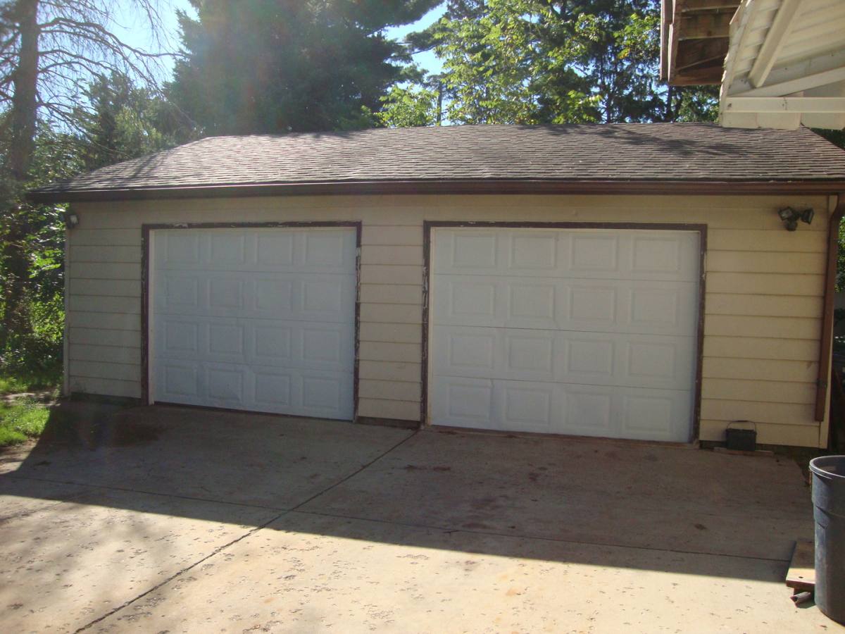 Townhouse for rent at 1012-1014 S Washington, Janesville, WI 53546