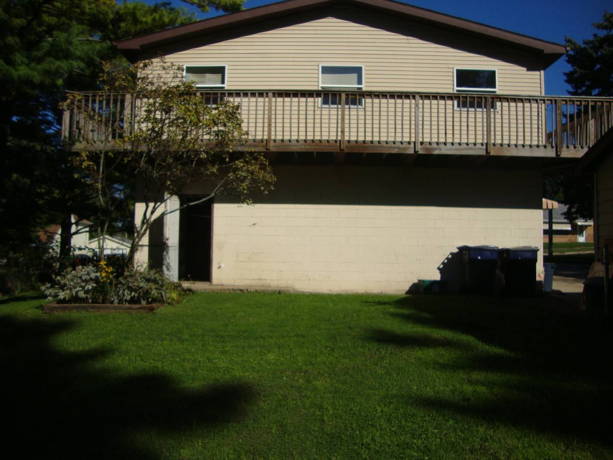 Townhouse for rent at 1012-1014 S Washington, Janesville, WI 53546