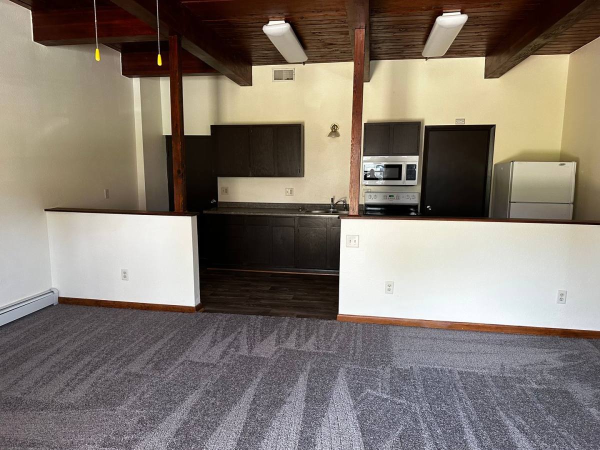 Townhouse for rent at 1012-1014 S Washington, Janesville, WI 53546