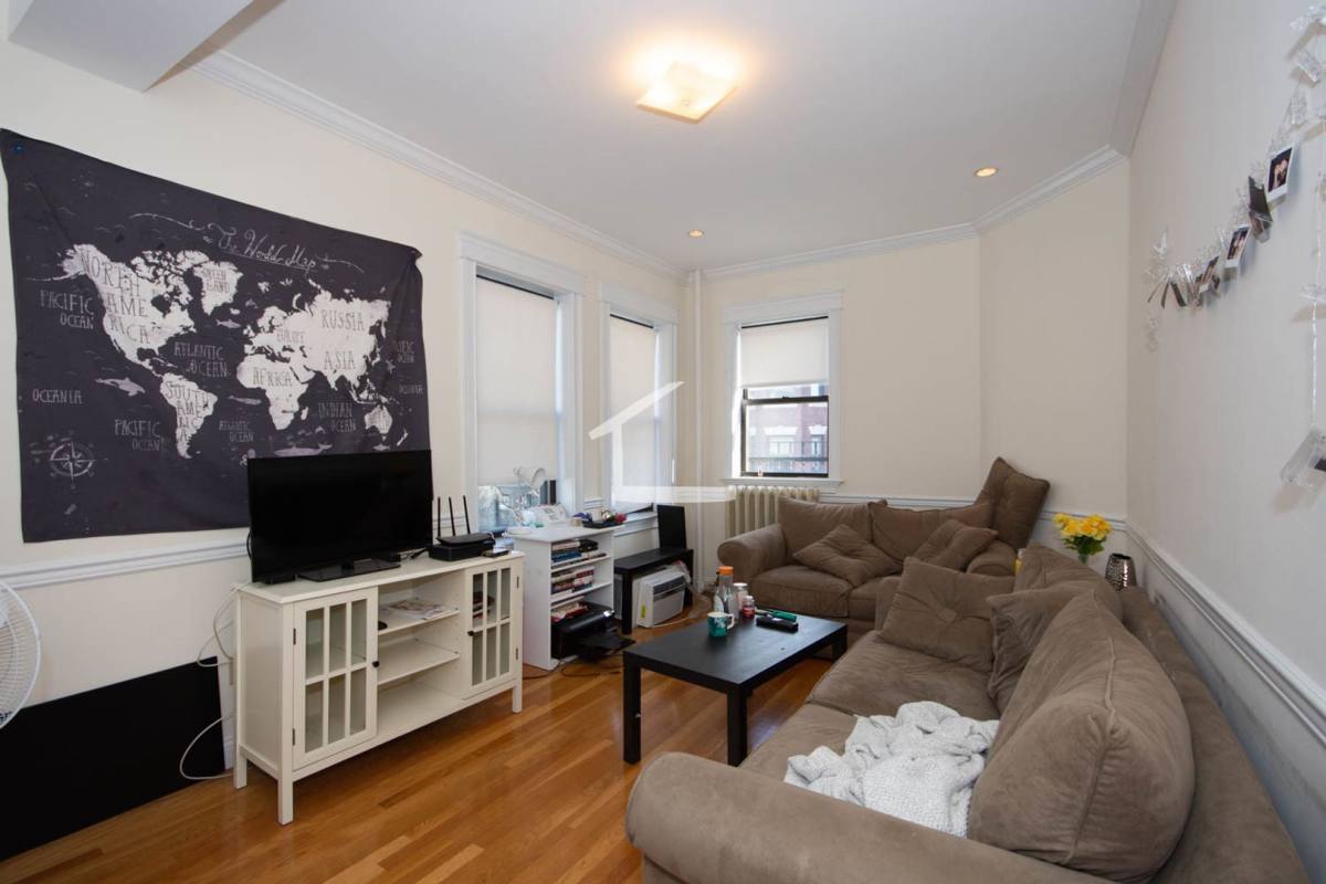 Apartment for rent at 4 Park Vale #6C, Allston, MA 02134