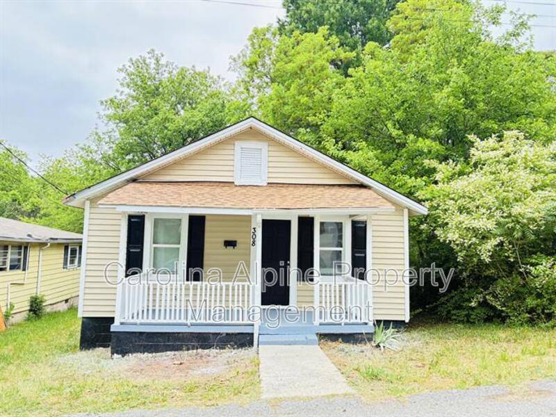 House for rent at 308 W Sullivan St, Gastonia, NC 28052