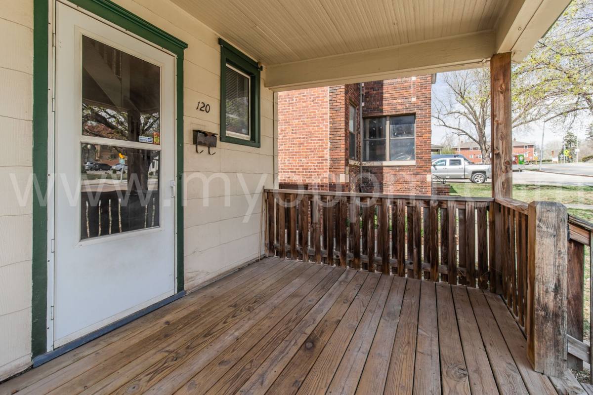 House for rent at 120 N 40th St, Omaha, NE 68131