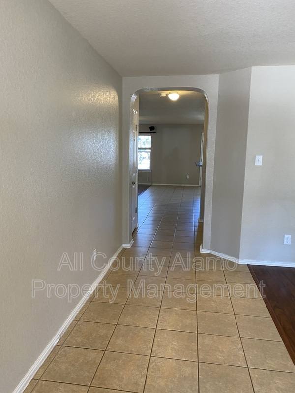 House for rent at 156 Katherine Way, San Antonio, TX 78253
