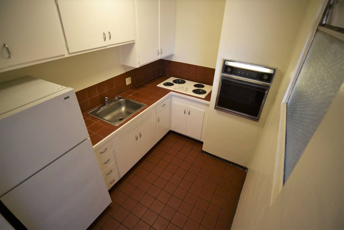 Apartment for rent at 2525 Stuart St, Berkeley, CA 94705