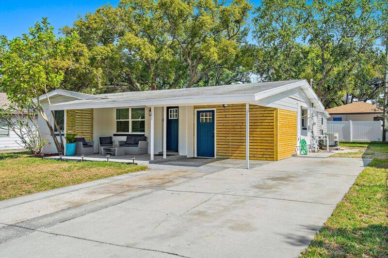 House for rent at 10511 53rd Ave N, Saint Petersburg, FL 33708