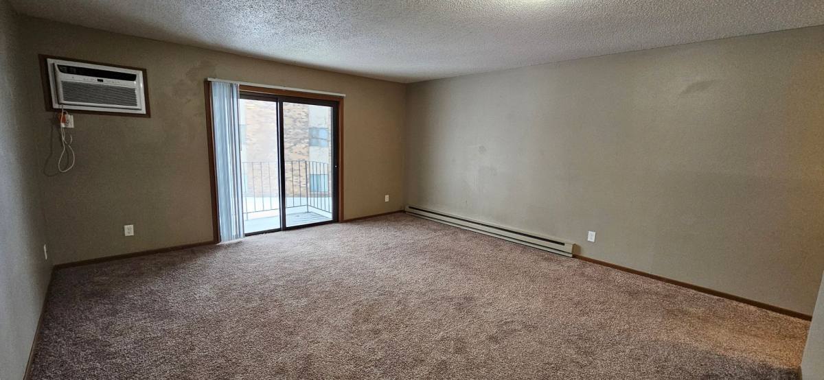 Apartment for rent at 2250 N Cedar Ave, Owatonna, MN 55060