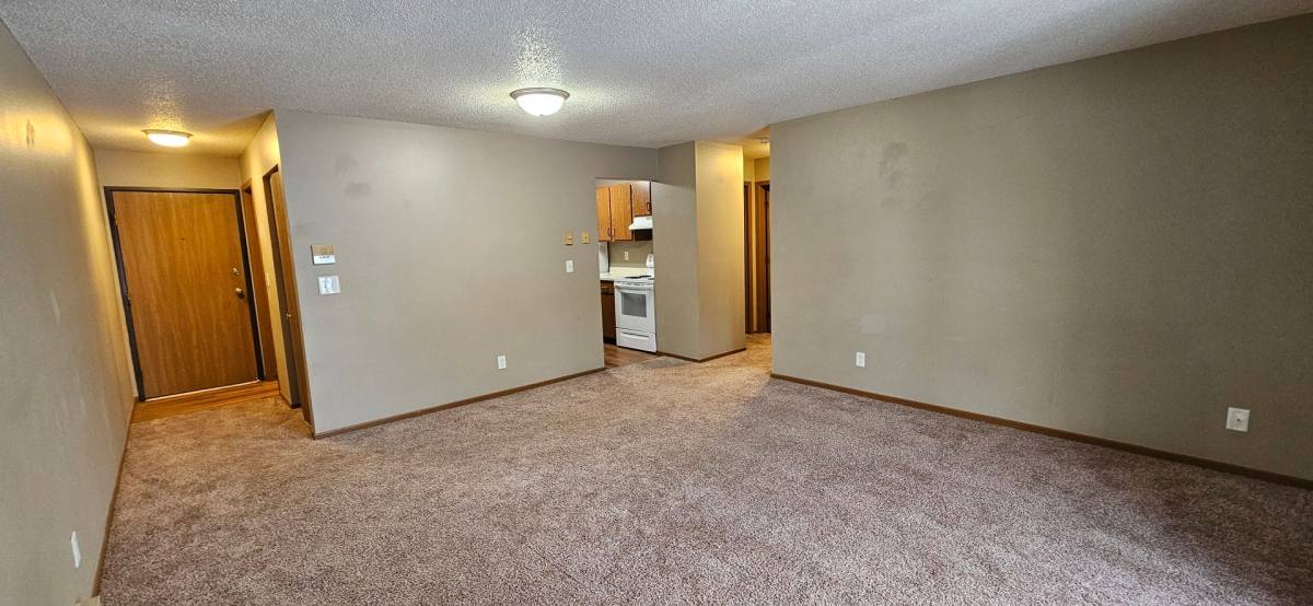 Apartment for rent at 2250 N Cedar Ave, Owatonna, MN 55060