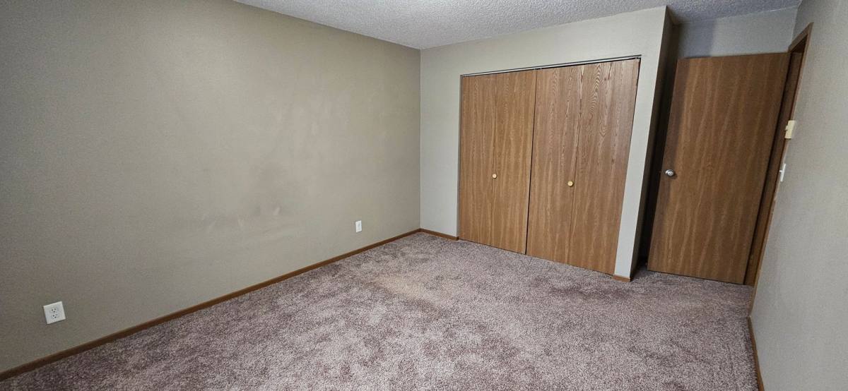 Apartment for rent at 2250 N Cedar Ave, Owatonna, MN 55060