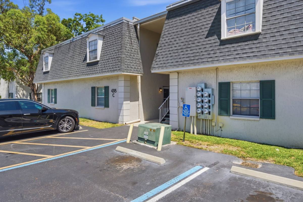 Condo for rent at 4315 Aegean Dr, Tampa, FL 33611