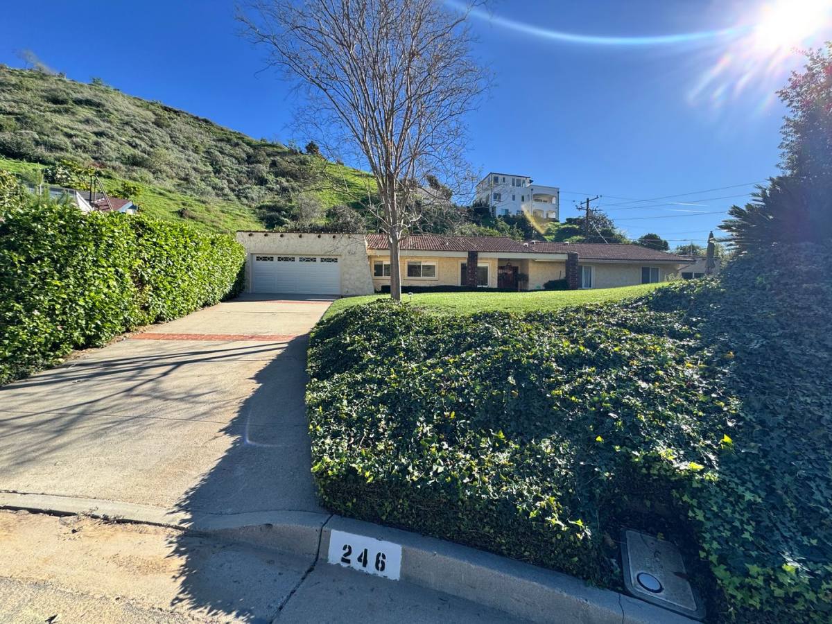 House for rent at 246 Grandridge Court, Ventura, CA 93003