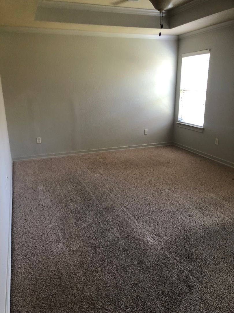 House for rent at 3690 Mountain View Dr, Fayetteville, AR 72701