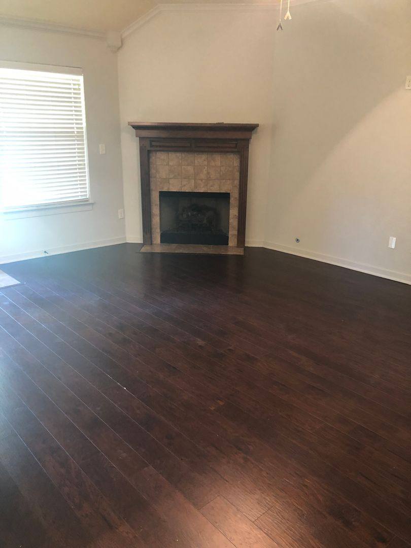 House for rent at 3690 Mountain View Dr, Fayetteville, AR 72701