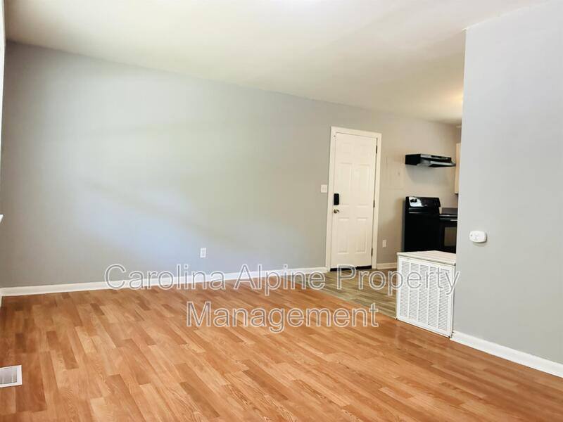 House for rent at 516 E Peachtree St, Dallas, NC 28034