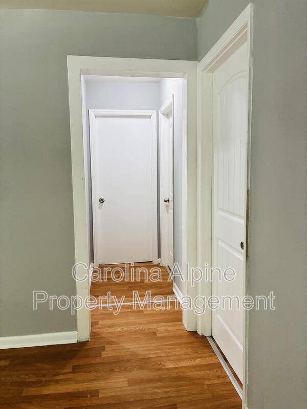 House for rent at 516 E Peachtree St, Dallas, NC 28034