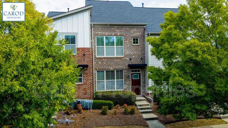 Townhouse for rent at 3840 Willow Green Place, Charlotte, NC 28206