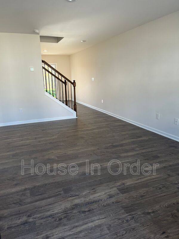 Townhouse for rent at 34 Malcolm Court, Candler, NC 28715
