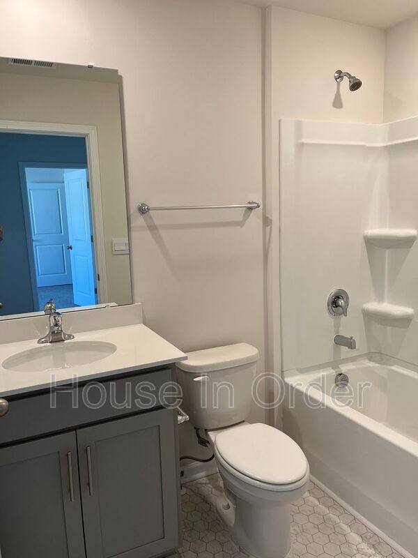Townhouse for rent at 34 Malcolm Court, Candler, NC 28715
