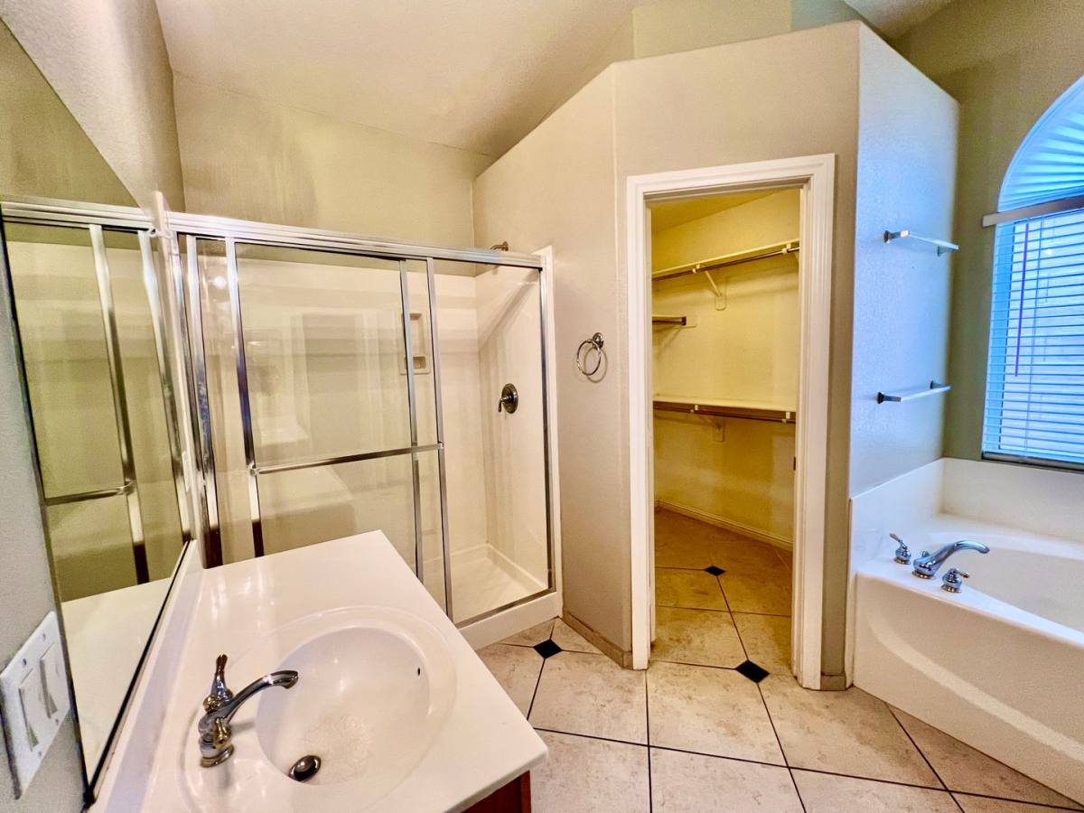 House for rent at 1158 Mirage Lake, Henderson, NV 89052