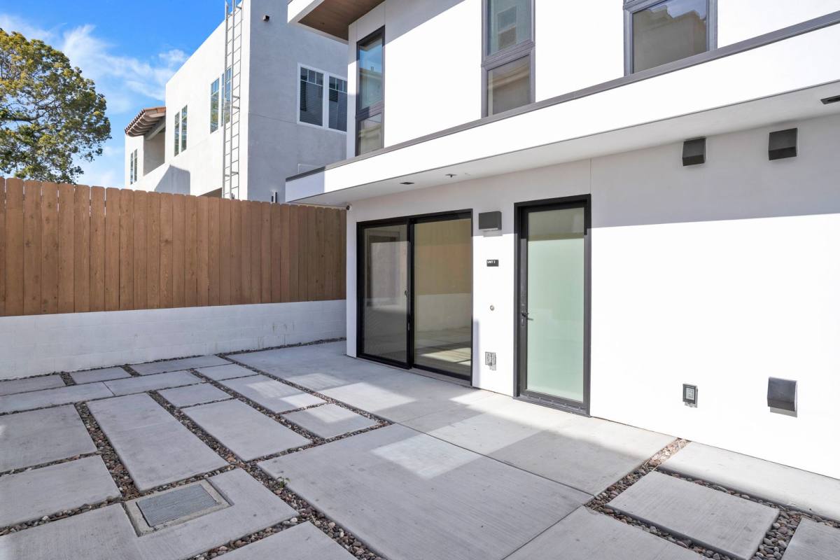 Apartment for rent at 4530 Ingraham St, San Diego, CA 92109