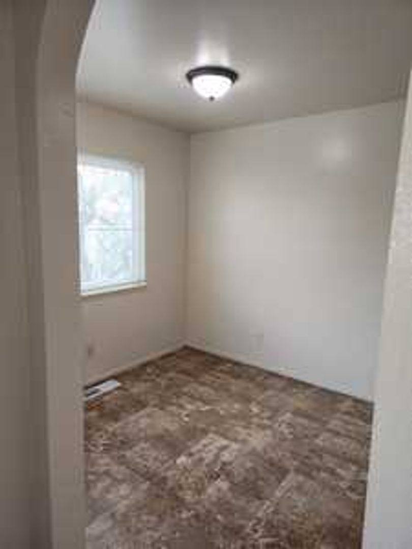 Apartment for rent at 1301-1309 Ensenada Dr, Modesto, CA 95355