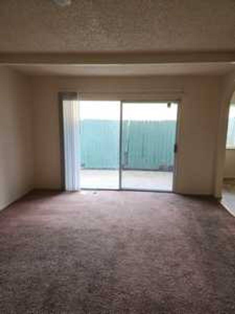 Apartment for rent at 1301-1309 Ensenada Dr, Modesto, CA 95355