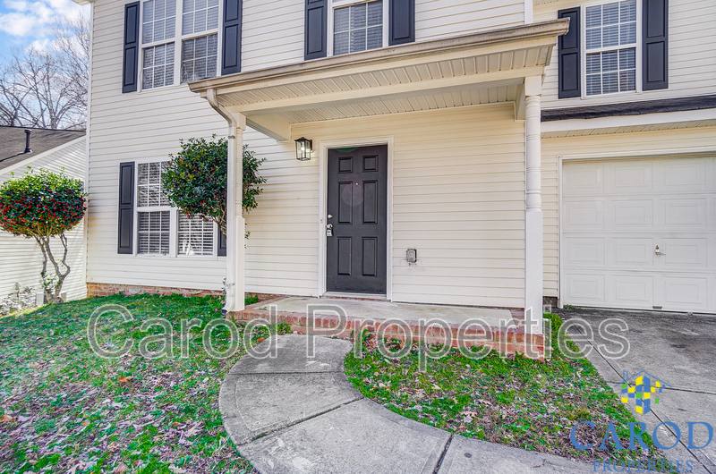 House for rent at 1015 Alston Hills Dr, Charlotte, NC 28214