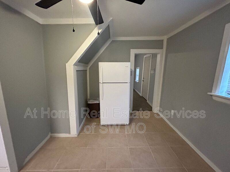 House for rent at 729 E Garfield St, Springfield, MO 65803