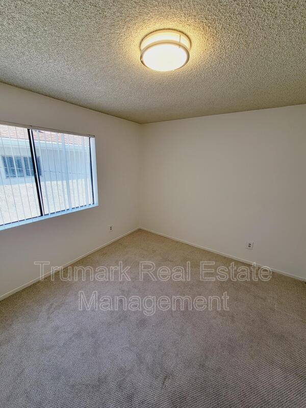 Townhouse for rent at 553 E Orange Grove #D, Burbank, CA 91501