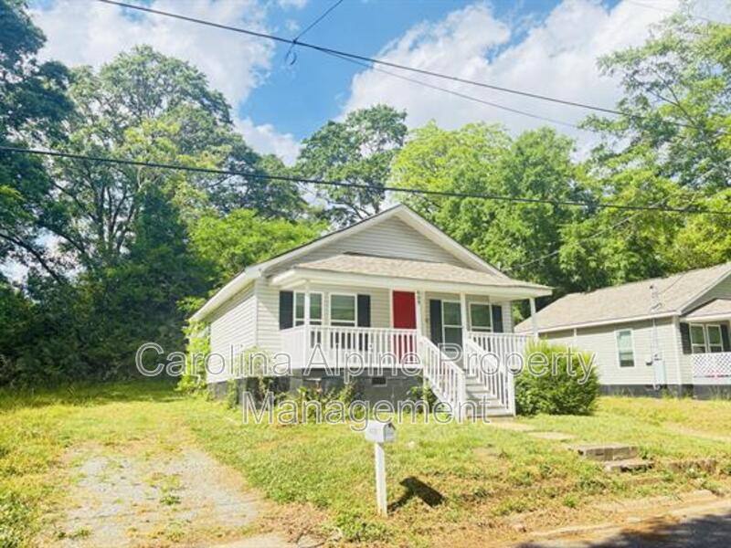 House for rent at 409 Orange St, Shelby, NC 28150