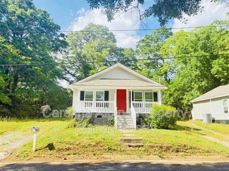House for rent at 409 Orange St, Shelby, NC 28150