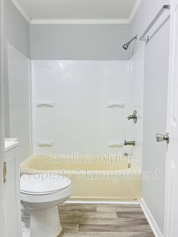 House for rent at 409 Orange St, Shelby, NC 28150