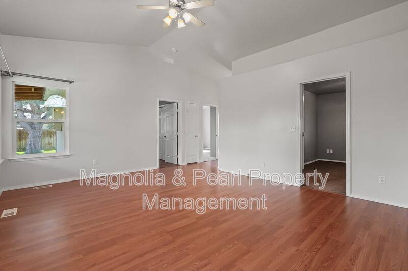House for rent at 979 Peregrine Dr, Middleton, ID 83644