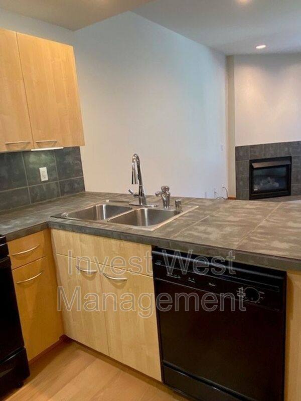 Condo for rent at 300 W 8th St #307, Vancouver, WA 98660