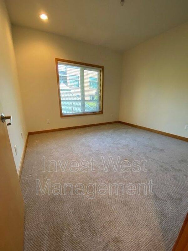Condo for rent at 300 W 8th St #307, Vancouver, WA 98660