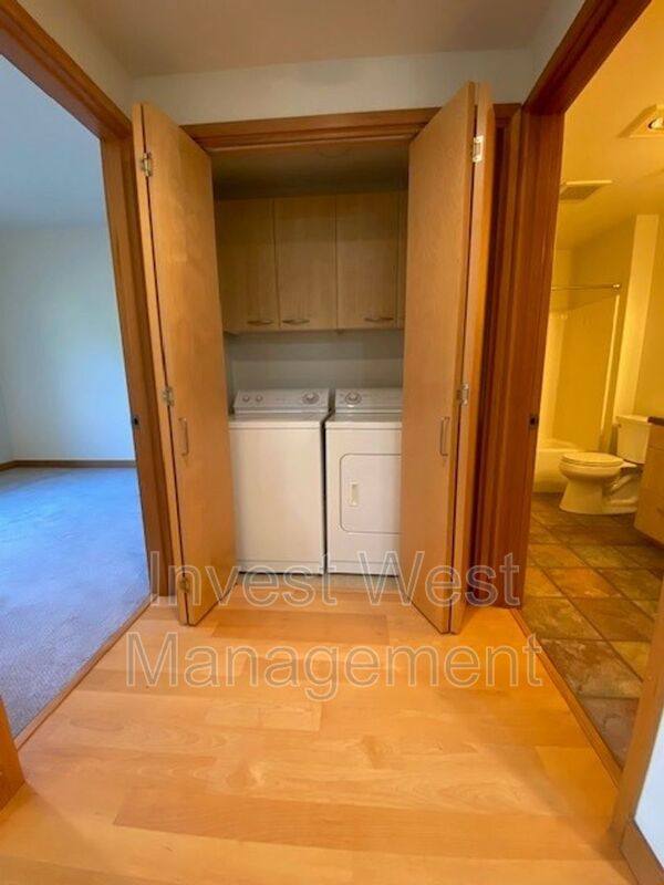 Condo for rent at 300 W 8th St #307, Vancouver, WA 98660